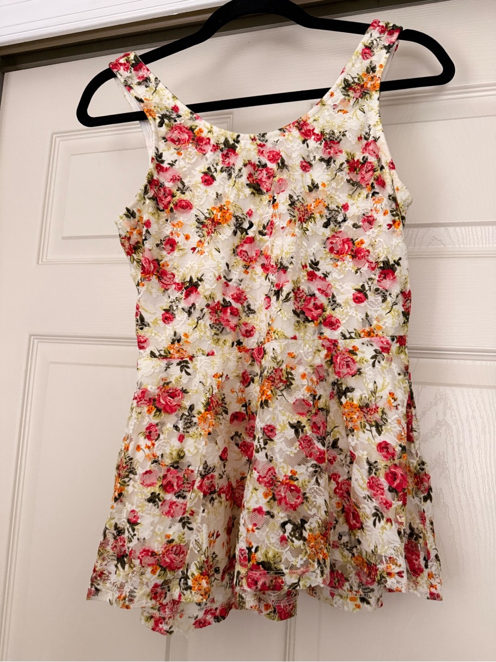 White Floral Lace Fit & Flare Top size M